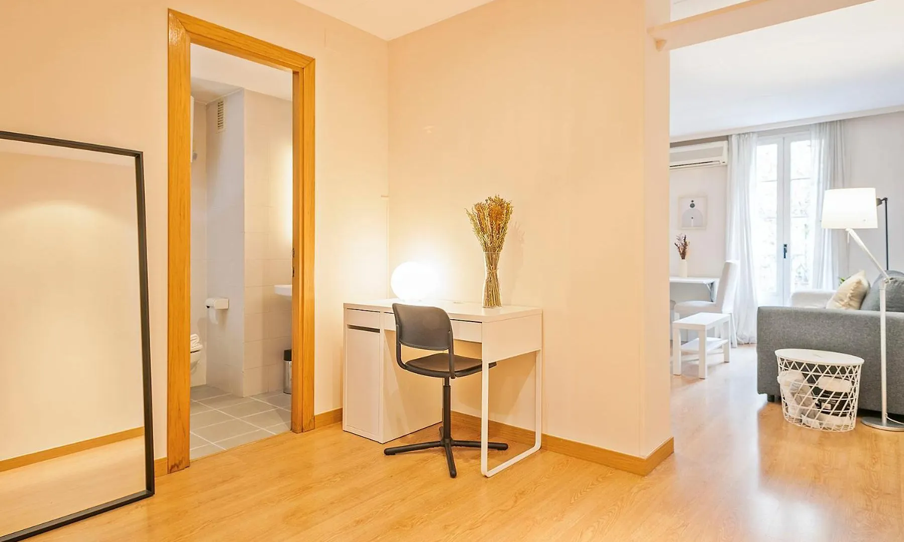 דירות Winahost Barcelona Provenza 0*,